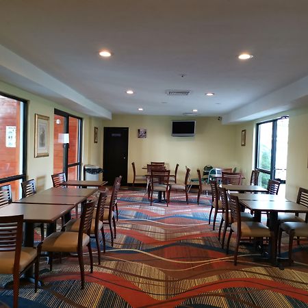 The Mariner Resort Cape Cod By The Red Collection West Yarmouth Esterno foto